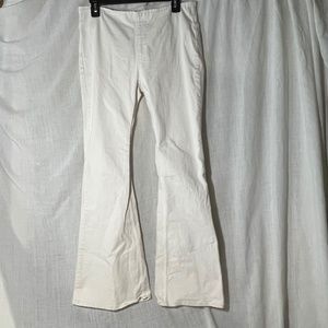 Free People Women’s Flare Leg Stretch Waist Jeans. Cream size 31